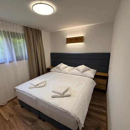 Lipa Bešeňová